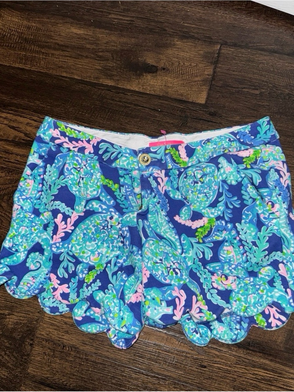 Blue Floral Scallop Hem Women’s Shorts